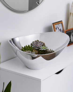 Nambe　皿 Nambe Curved Polished Metal Elegant Rim Tri Corner Serving