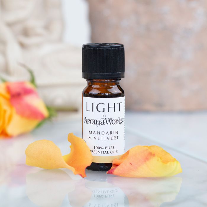 AromaWorks Mandarin & Vetivert Essential Oil 10ml AromaWorks Mandarin & Vetivert Essential Oil 10ml