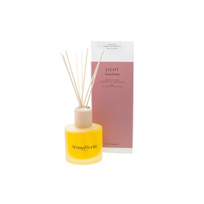 Light Large Reed Diffuser - Amyris & Orange image number null
