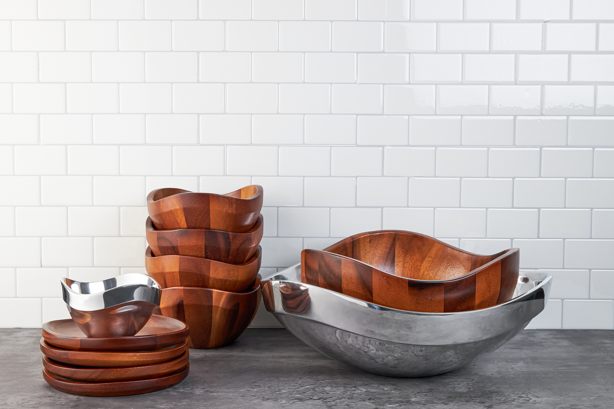 Billow Salad Bowl w/Servers image number null