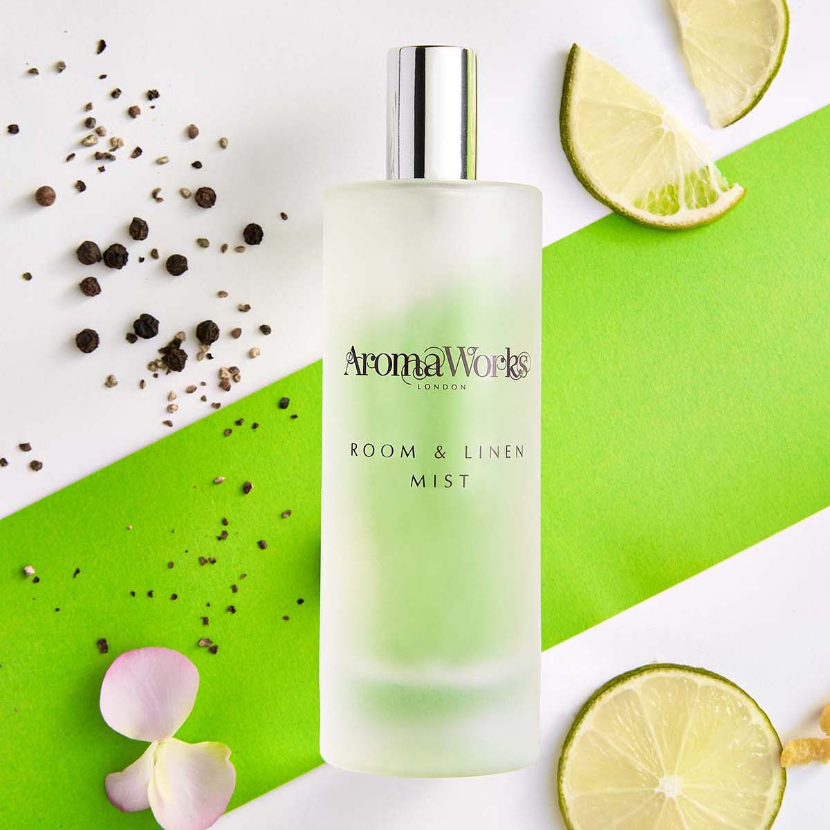 Signature Room and Linen Mist - Inspire image number null