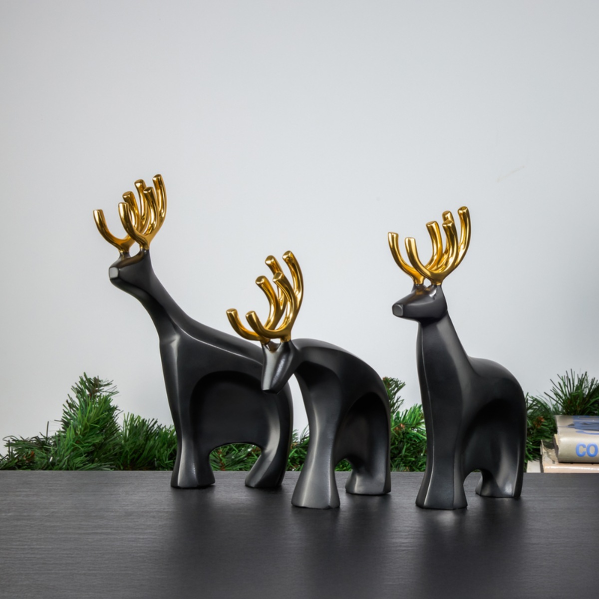 Prancer Reindeer Figurine Set image number null